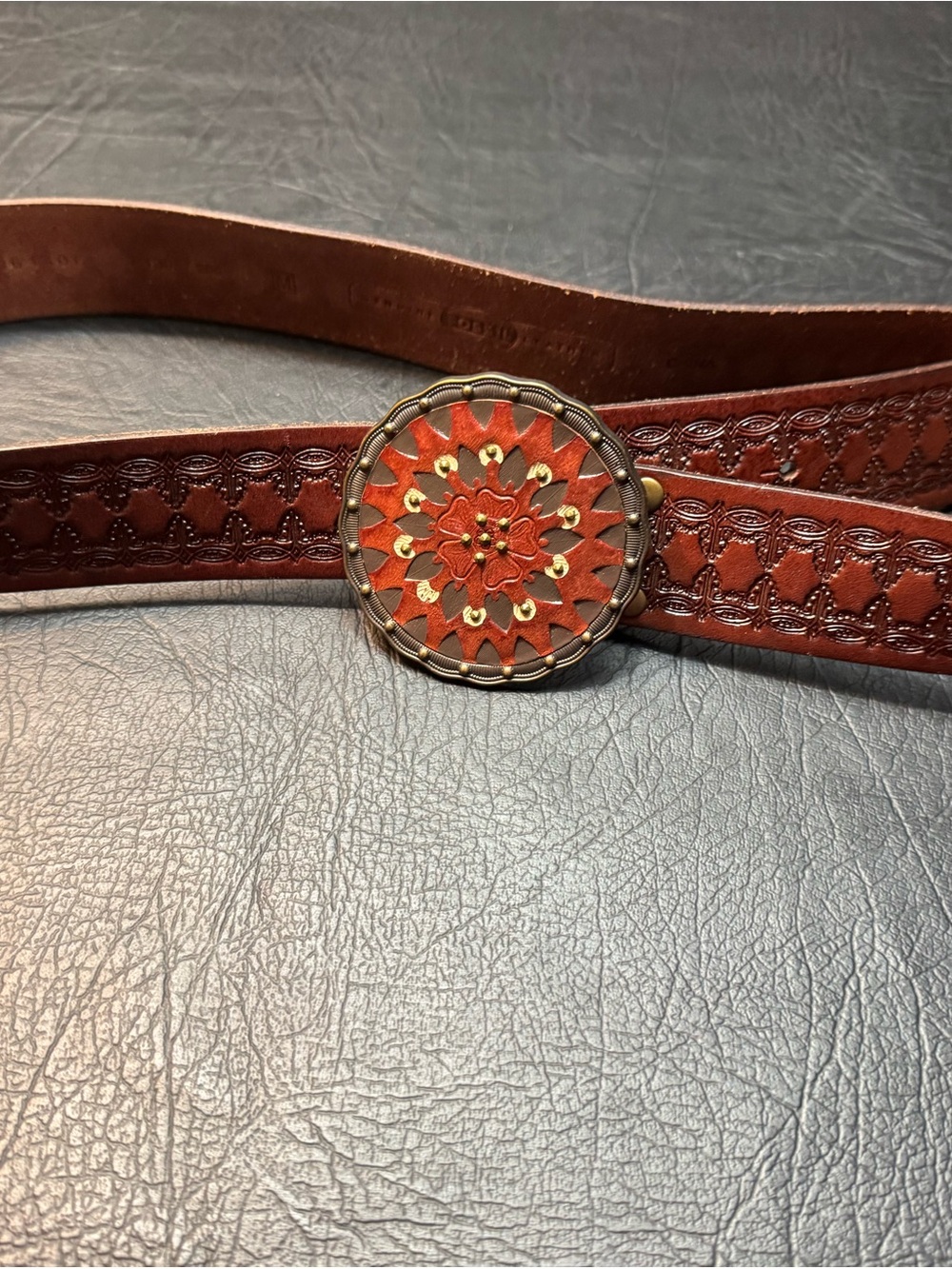Fossil Genuine Leather Tooled Concho Belt Brown Western Boho Floral Medallion - Picture 3 of 8